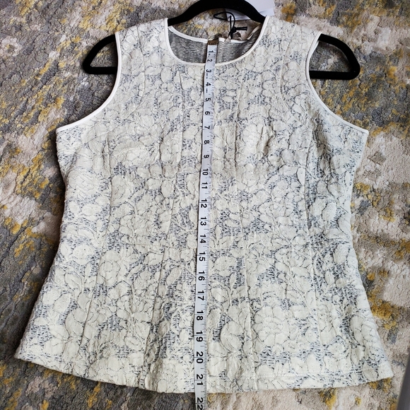 7 For All Mankind Seamed Lace Top  Approx Fit Medium - Picture 10 of 12